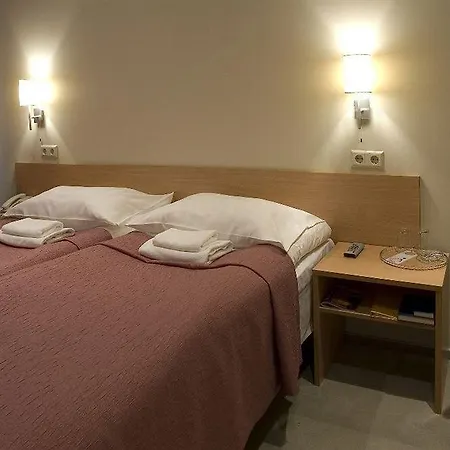 Hotel Toss 3*